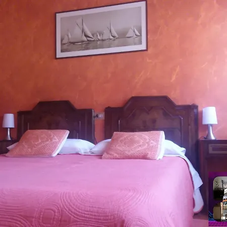 Orange House 3* Varenna