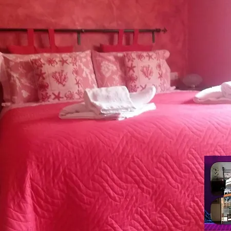 Orange House Varenna