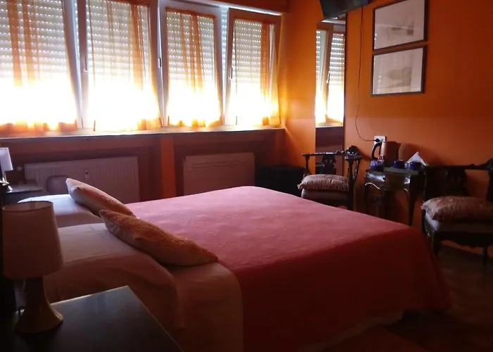 Orange House 3* Varenna