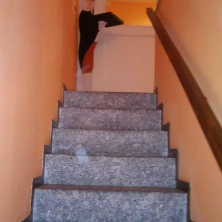 Orange House לינה וארוחת בוקר