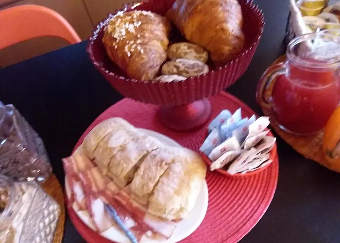 Orange House Bed & Breakfast