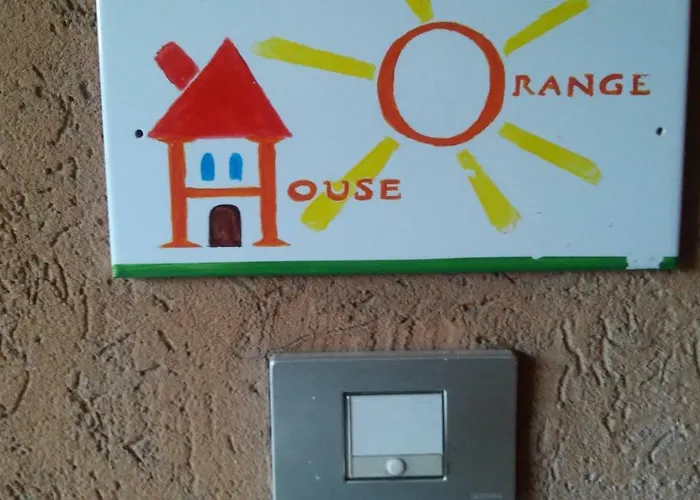 Orange House Varenna