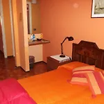 Bed & Breakfast Orange House 3*
