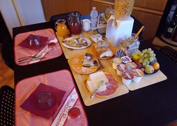 Orange House Bed and Breakfast