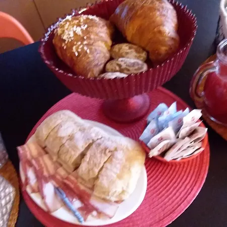 Orange House فندق مبيت وإفطار